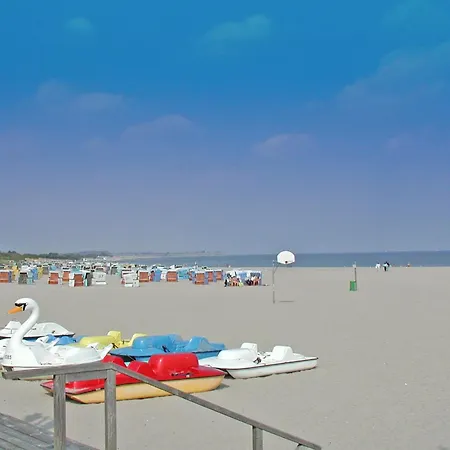 Prázdninový dům Zeltdachhaus In Strandnaehe Mit Grossem Grundstueck